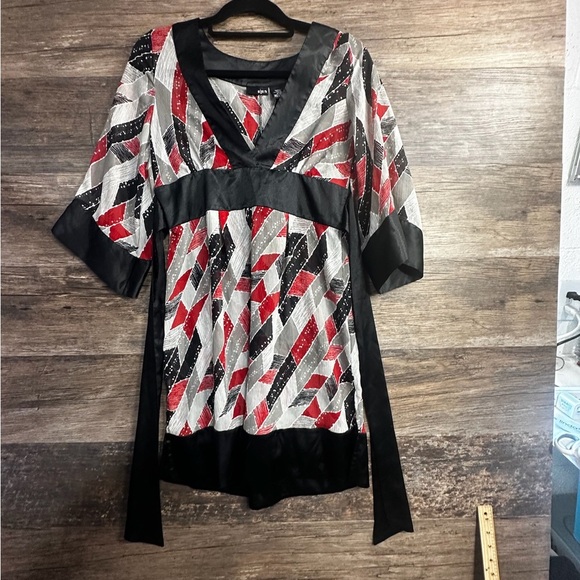 Mixit Geometric Black and Red Blouse - Picture 1 of 6